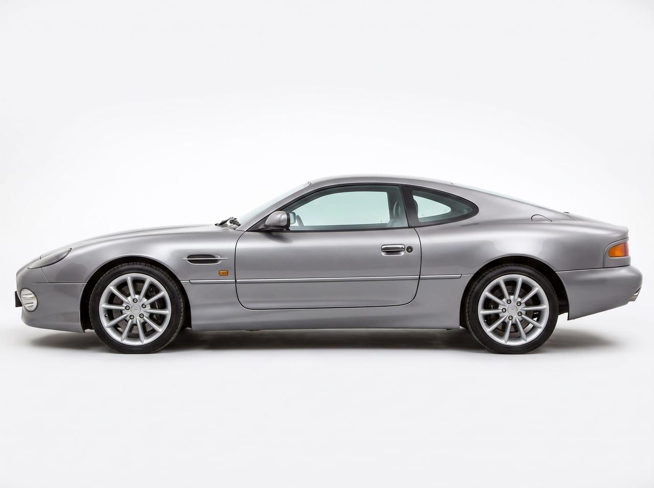 Aston Martin DB7