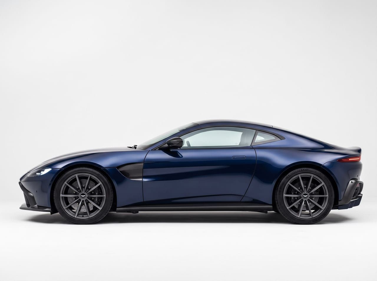 Aston Martin Vantage