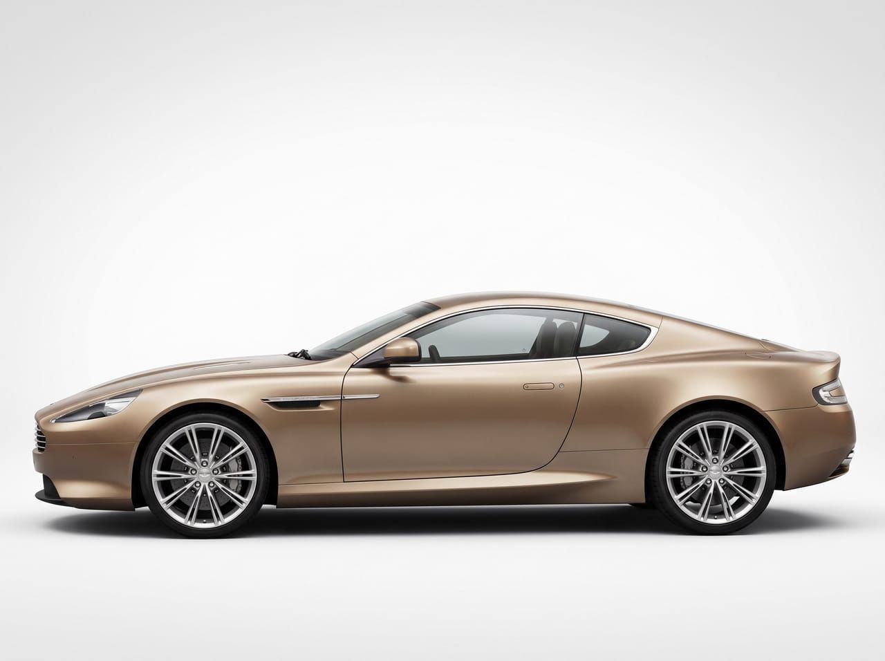 Aston Martin Virage